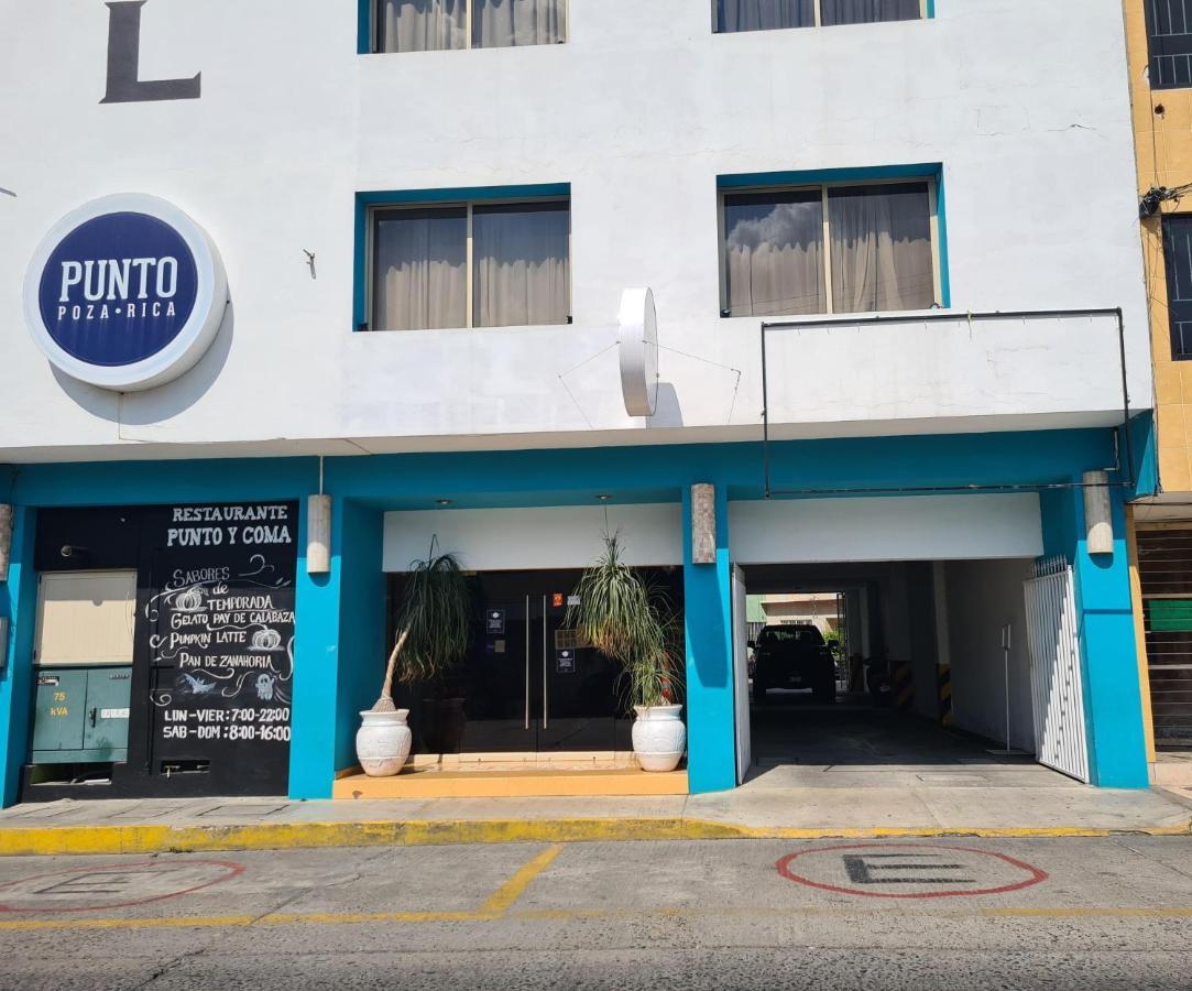 Hotel Punto Poza Rica エクステリア 写真