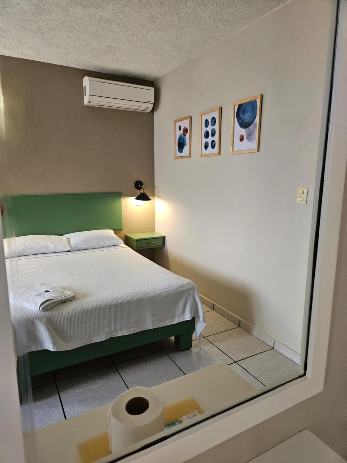 Hotel Punto Poza Rica エクステリア 写真