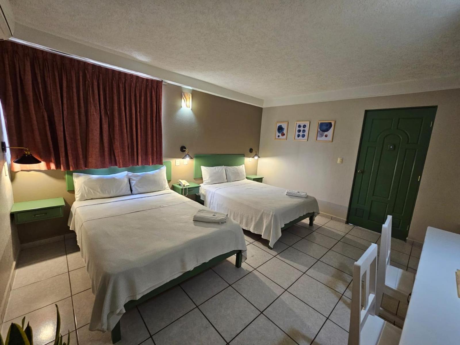 Hotel Punto Poza Rica エクステリア 写真